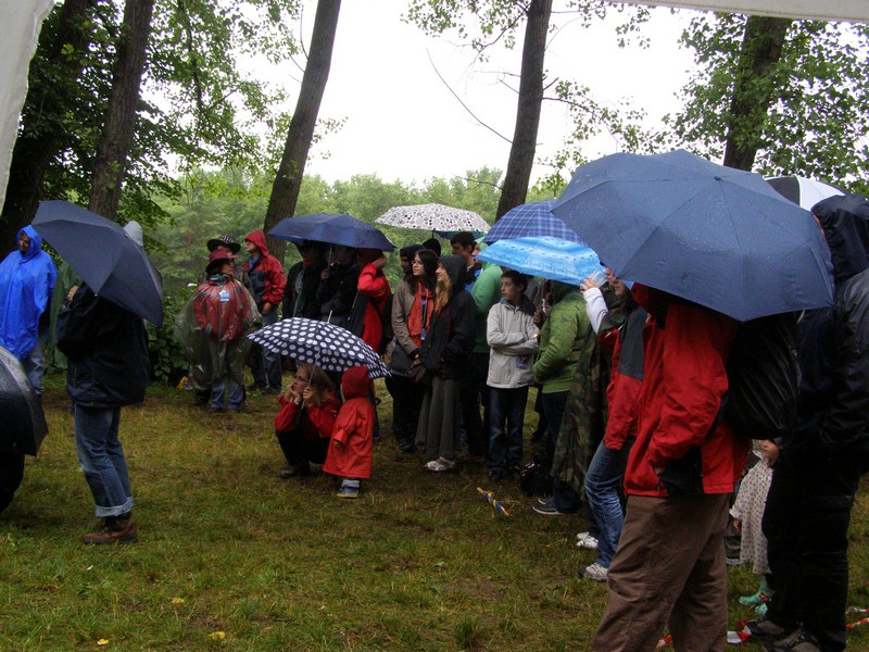 P7030717 Zahrada zmokl  Terasa